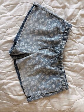 Vanilla Star Light Blue Floral Stretch Denim Shorts